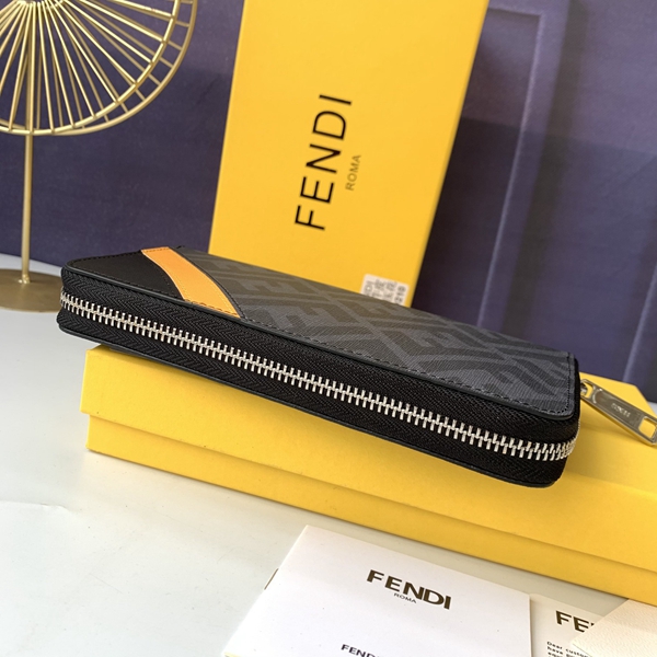 超激安ブランド財布偽物着用イメージ